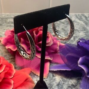 ♥️BRAND NEW♥️925 Sterling Silver Braided Hoop Earrings. 925 Mark noted on stem.